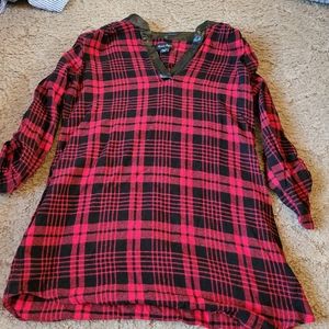 Red and black checkered long sleep ahort/dress